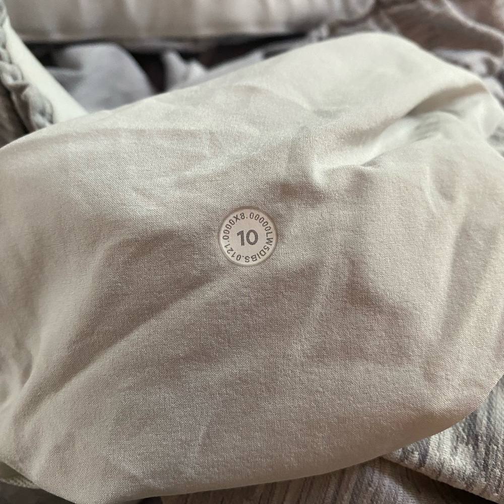 Lululemon EUC Keep Moving Pant 7/8 High-Rise 10 - Picture 6 of 6